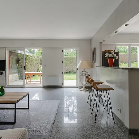Luxury Haven With Pool, Tennis And Large Garden Довиль